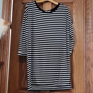 Ladies Black and white stripe top